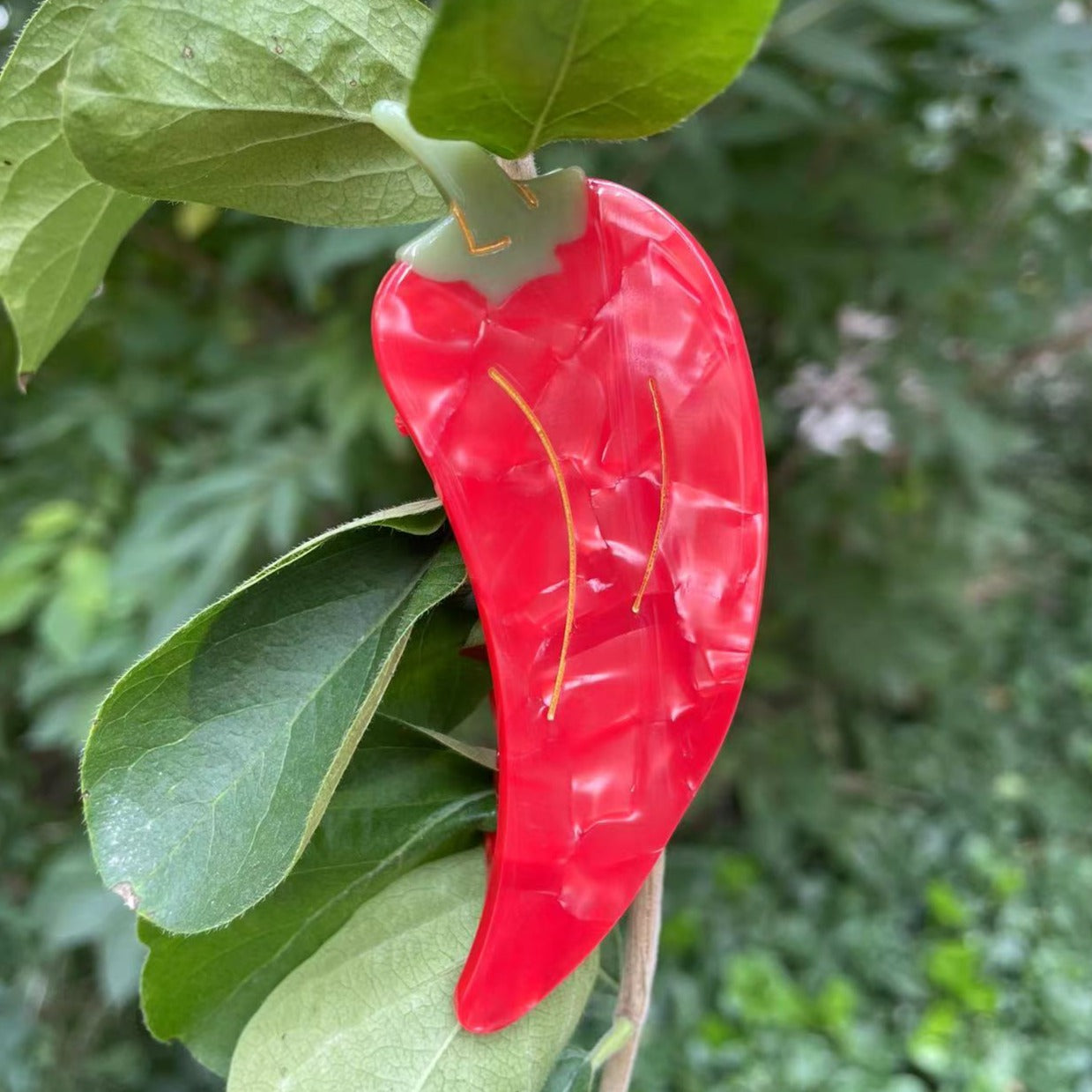 chili hair claw