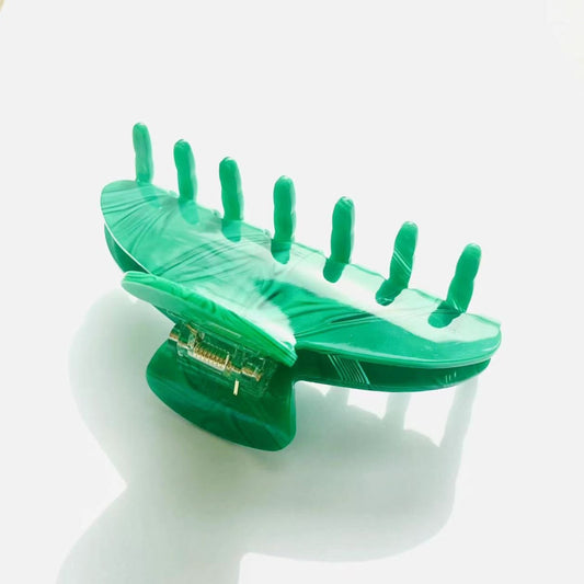 Jade green claw