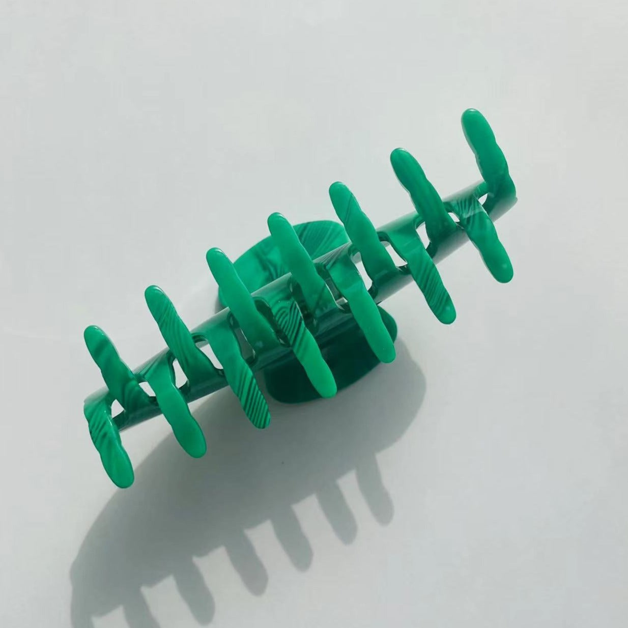 Jade green claw